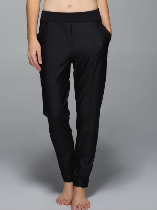 lululemon athletica Pants - Lululemon Shine Trousers in classic black 🖤